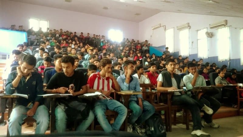 Students attending a hands-on ethical hacking session.